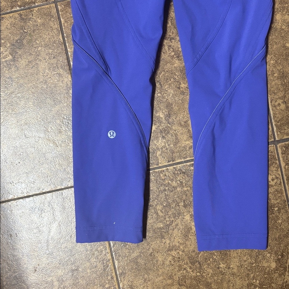 Lululemon leggings - Picture 4 of 5